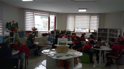 25.12.2017 tarihinde Mehmet Sepici 60. Yıl  Cumhuriyet İlkokulu öğretmen ve öğrencileri için kütüphanemizde oryantasyon çalışması yapıldı (1).jpg