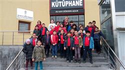 25.12.2017 tarihinde Mehmet Sepici 60. Yıl  Cumhuriyet İlkokulu öğretmen ve öğrencileri için kütüphanemizde oryantasyon çalışması yapıldı (4).jpg