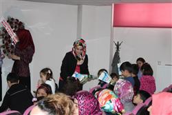 54. Kütüphane Haftası kutlamaları kapsamında 29.03.2018 tarihli masal saati etkinliğimizi Atatürk İlkokulu Anasınıfı ile birlikte yaptık.  (8).JPG