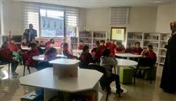 06.04.2018 tarihinde Cengiz Topel İlkokulu öğretmen ve öğrencileri için kütüphanemizde oryantasyon çalışması yapıldı (1).jpg