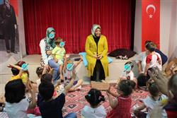 11.07.2018 tarihinde gönüllümüz Fatma Hanım ile 3-6 yaş grubu için Okuma ve Sanat Atölyesini gerçekleştirdik.  (3).jpg